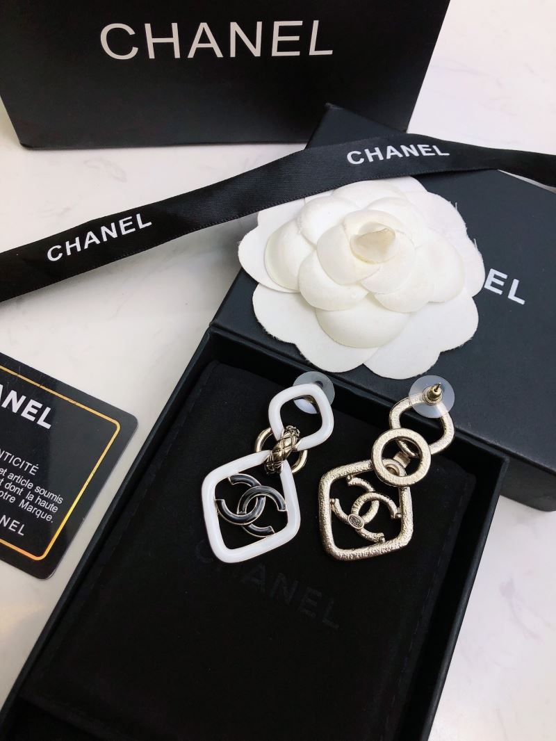 Ch**el earrings